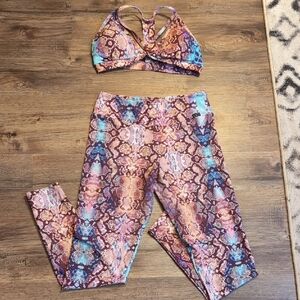 "LICI Fit" Women's Snake-Print Active Gym Set  - Peachy, Tan, And Teal - M/L